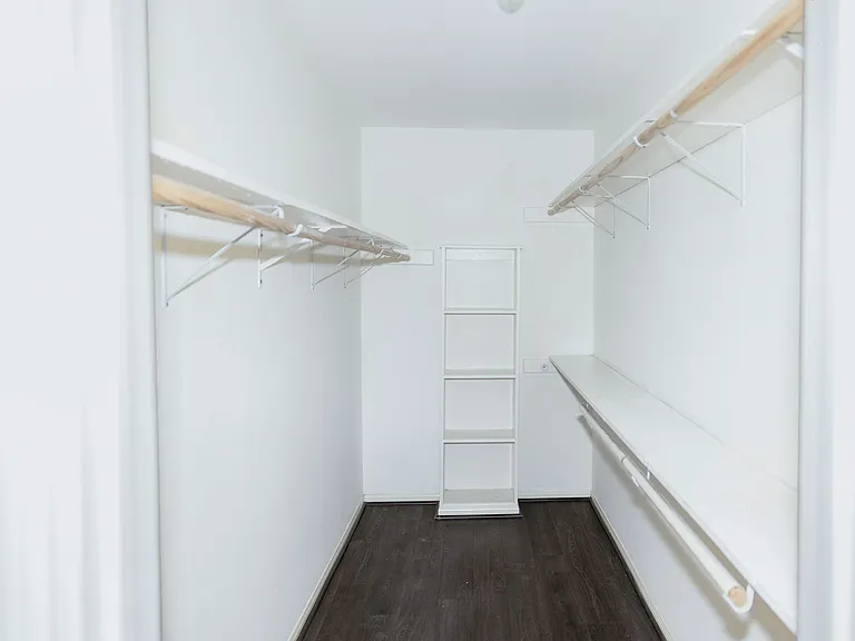 353 N Post Oak Ln #823 — Photo 11