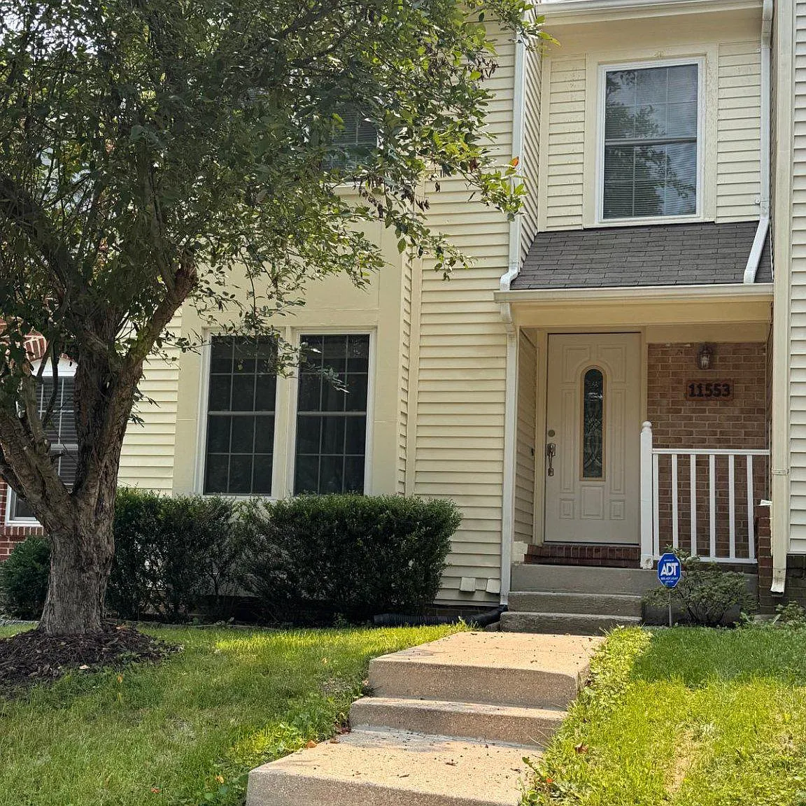 4 bed, 3.5 bath, 2155 sqft, $2,875 — Photo 2