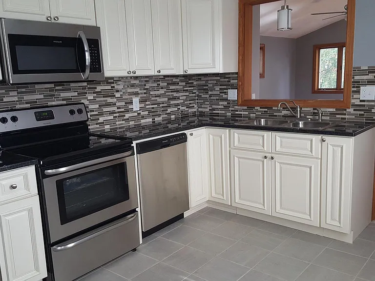 81 Summer St #2 — Photo 3
