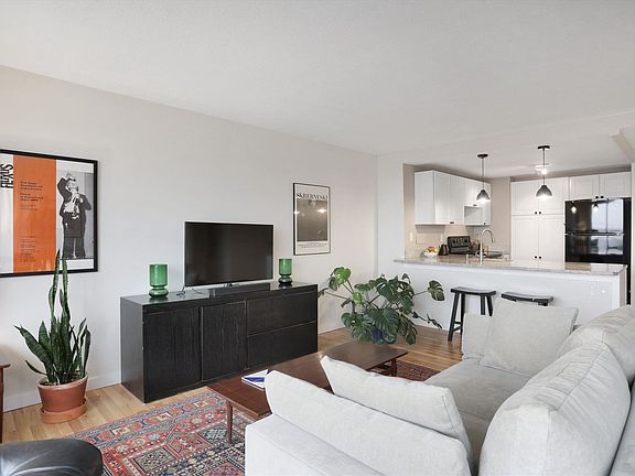 5th image of 1300 E Lafayette St #26080