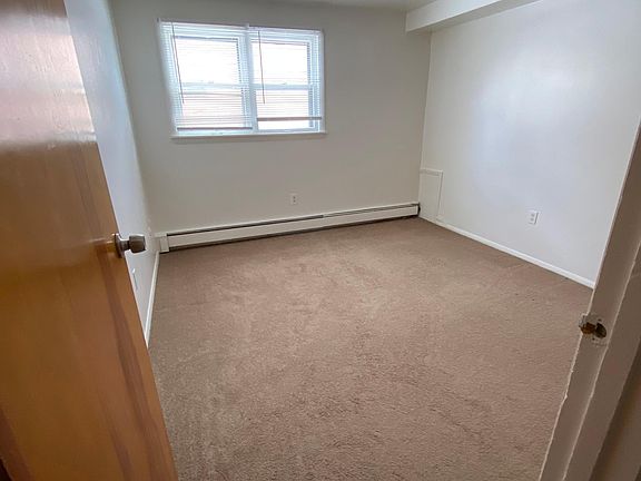 4th image of 28 Southwoods Ave APT 27