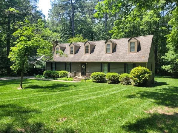 5320 Axe Handle Ln, Glen Allen, VA 23059
