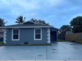 Golden Gardens Sec 8, Miami Gardens, FL 33056