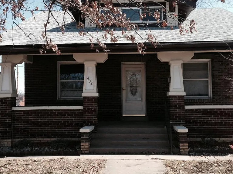 402 Springer Ave — Photo 1