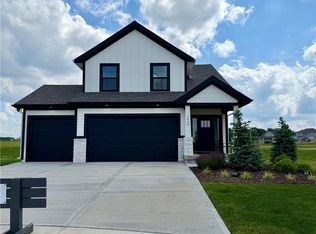 1400 N 157th Ln, Basehor, KS 66007