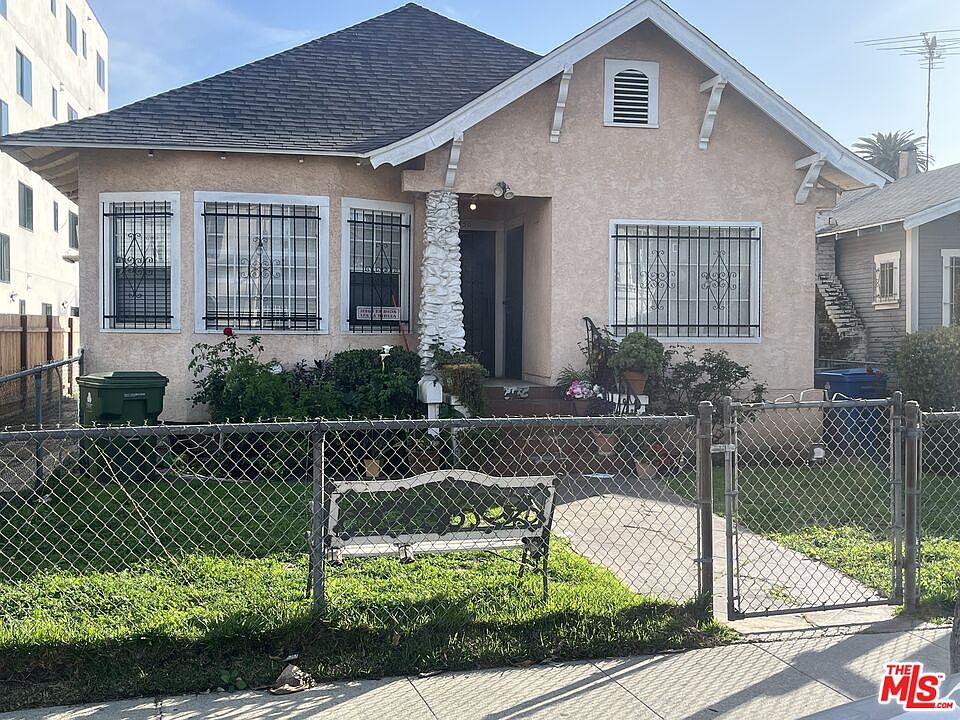 2nd image of 1258 W 36th St