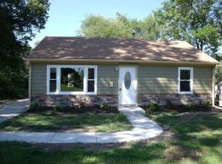 614 NE 67th St, Gladstone, MO 64118