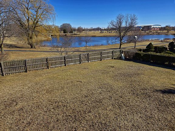5th image of 1025 Bowie Dr