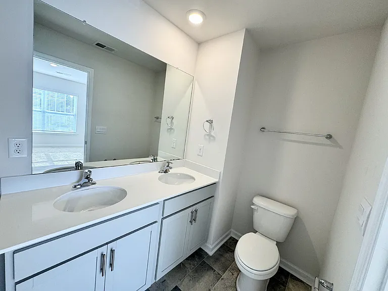308 Oakmont Valley Trl — Photo 10