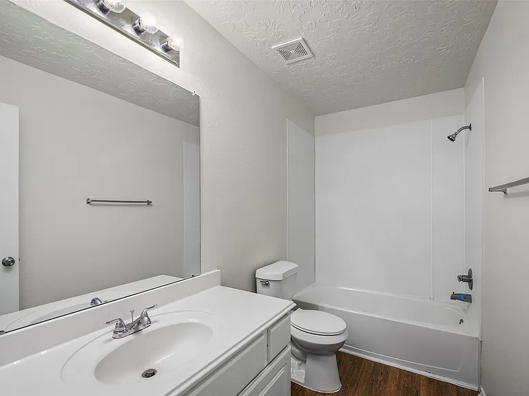 18401 Sunrise Oaks Ct — Photo 19