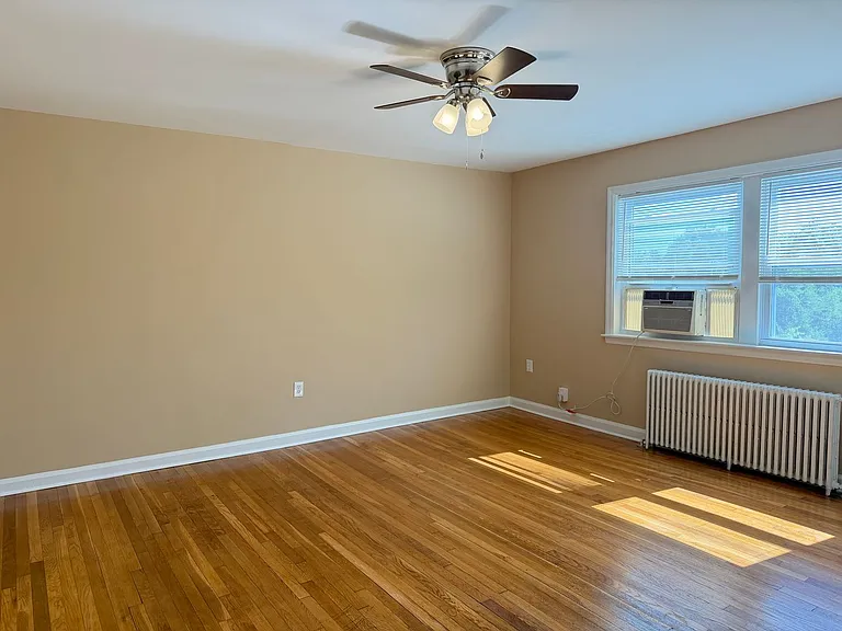 4108, 40th St, 4013 38th St. DWG LLC — Photo 3