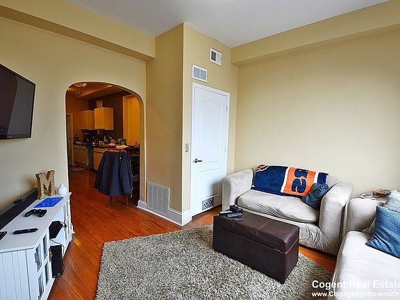 3rd image of 1412 Ashland Ave Floor 3