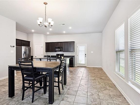 4th image of 2608 Bayou Chene Dr