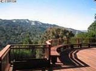 424 Ridge Gate Rd, Orinda, CA 94563