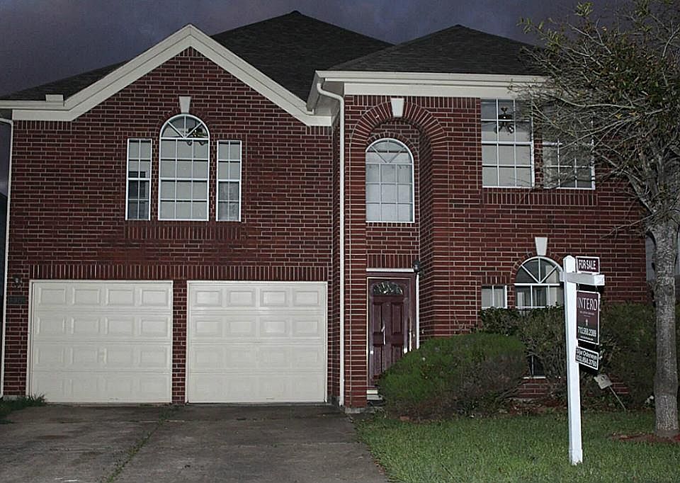 1st image of 8926 Dawnridge Dr