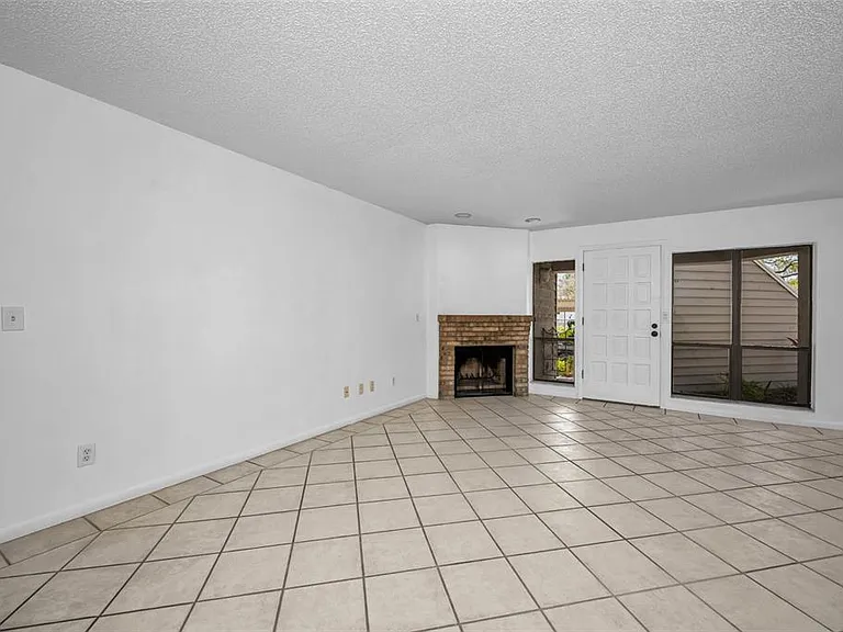 10626 Longwood Dr #102 — Photo 5