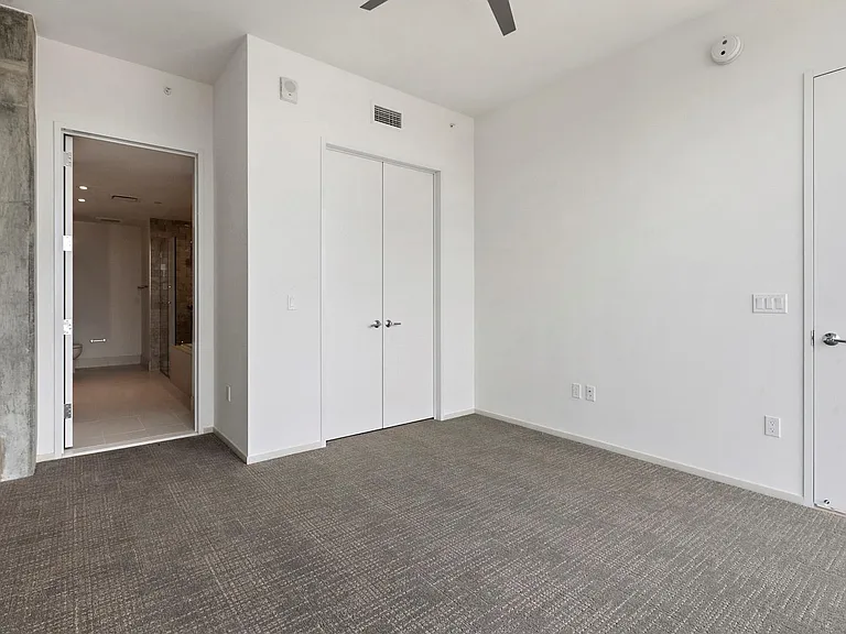301 West Ave #2507 — Photo 17