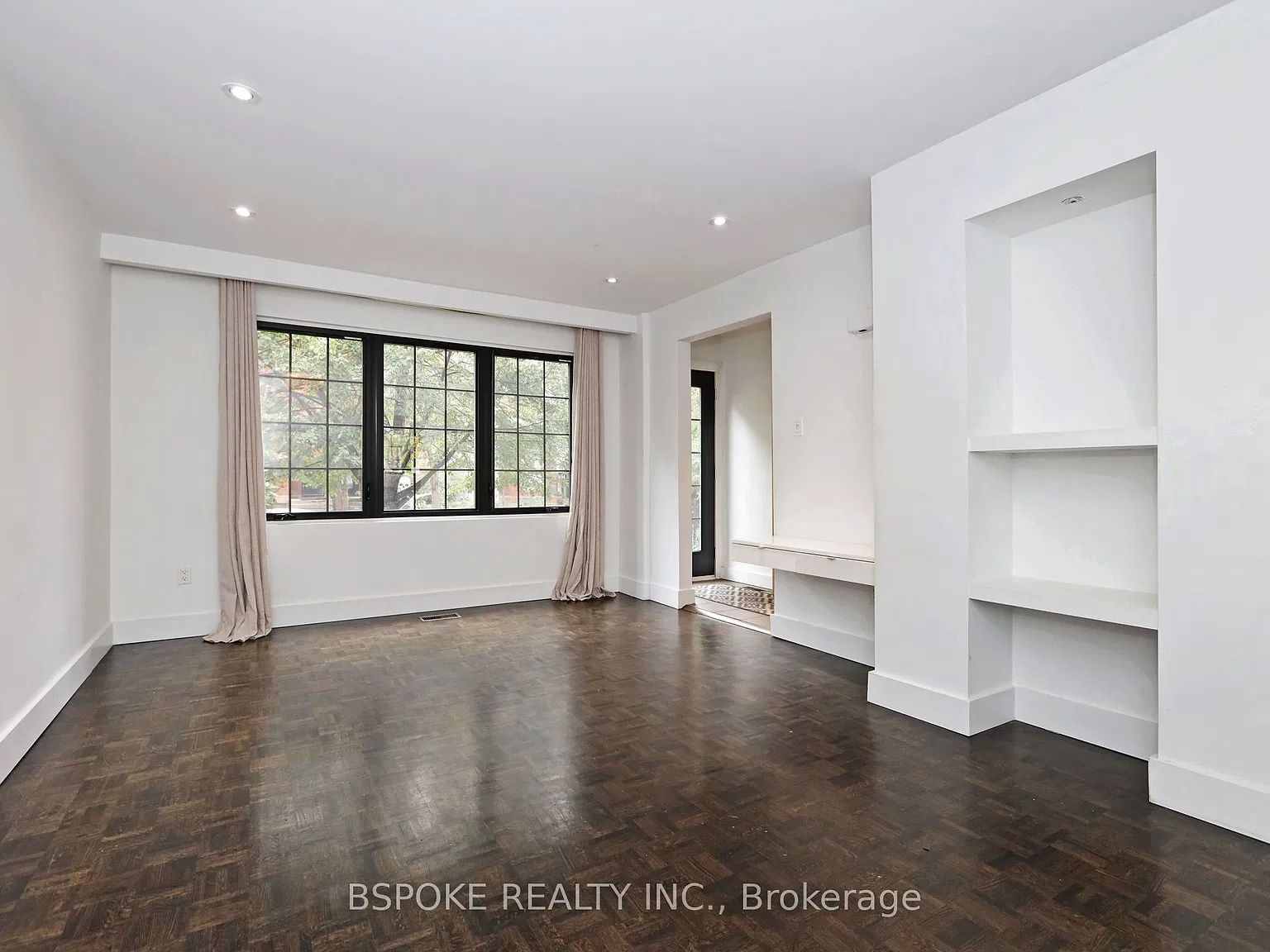 3 bed, $4,199 — Photo 4