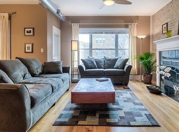 3rd image of 5057 N Kenmore Ave APT 2