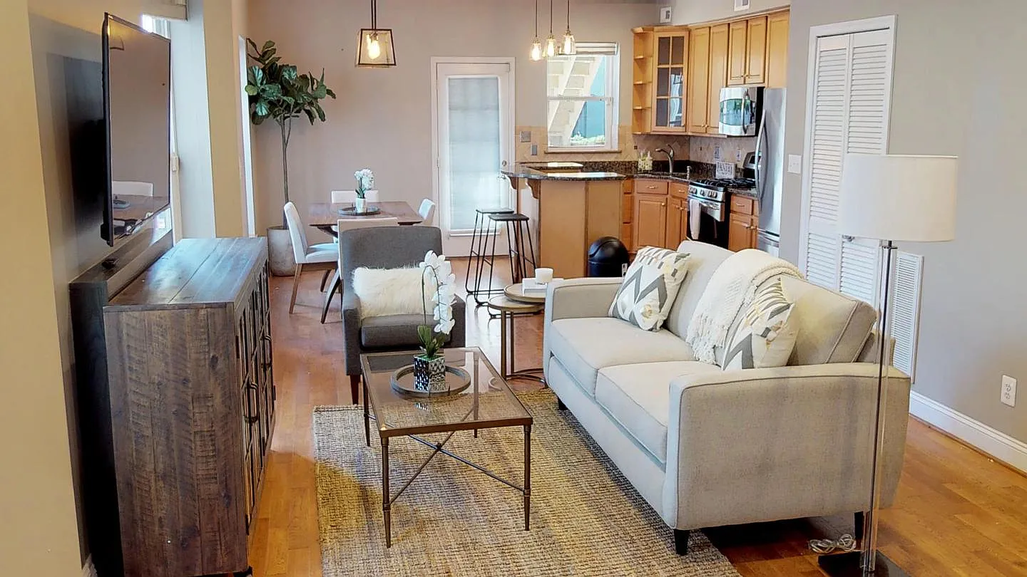 Private Rooms Available - 3518 10th Street NW — Photo 1