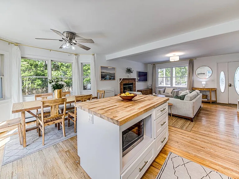 36 Barnes Ave — Photo 6