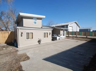 3001 9th Ave SE, Minot, ND 58701