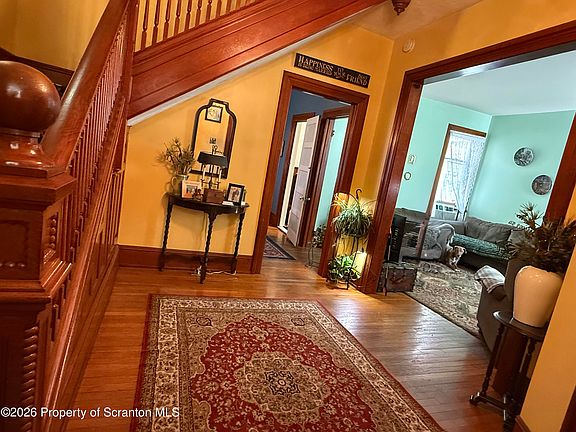 3rd image of 1766 Sanderson Ave