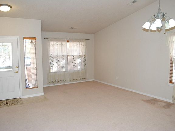 2nd image of 8516 Waterford Pl NE