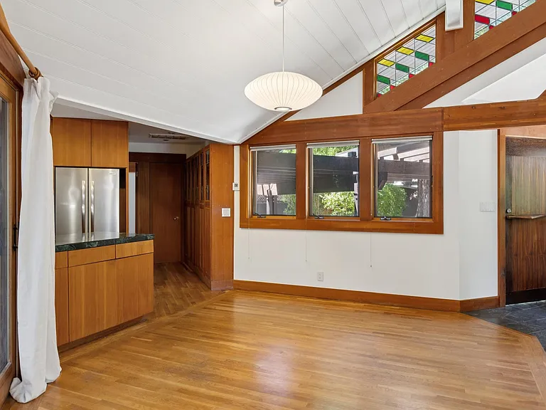 3340 Woodside Rd — Photo 9