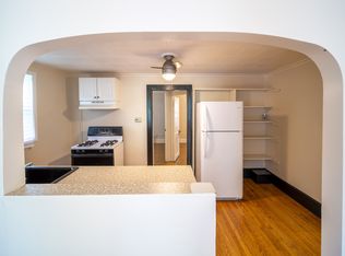 196 10th St, Troy, NY 12180