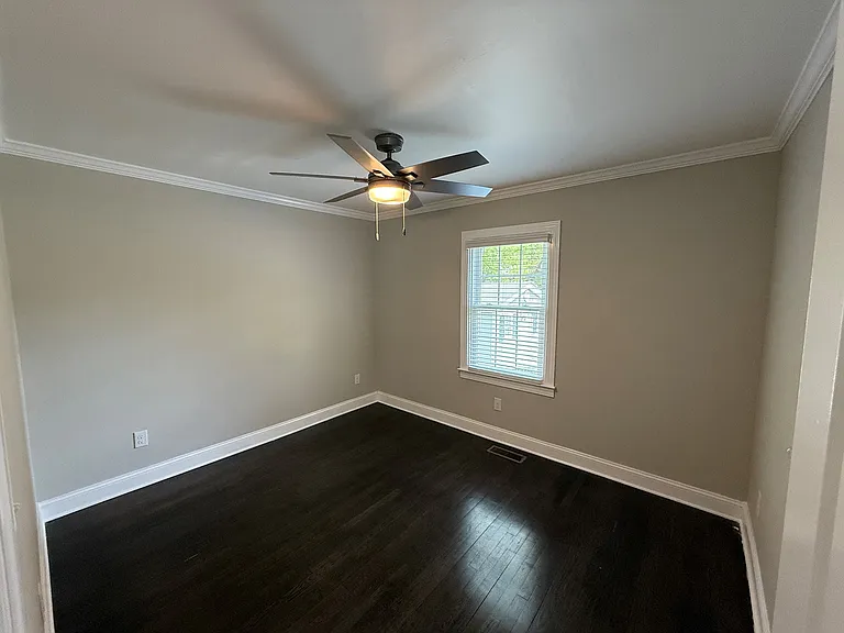 215 Walnut St — Photo 14