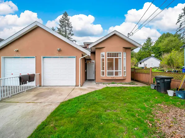 7431 14th Ave, Burnaby, BC V3N 1Z8