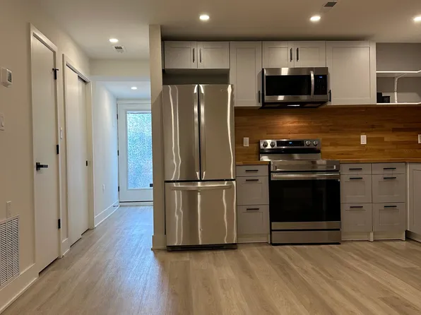 1713 M St NE, Washington, DC 20002