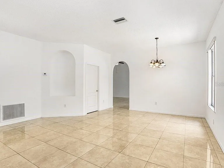 930 Grand Canyon Dr — Photo 5