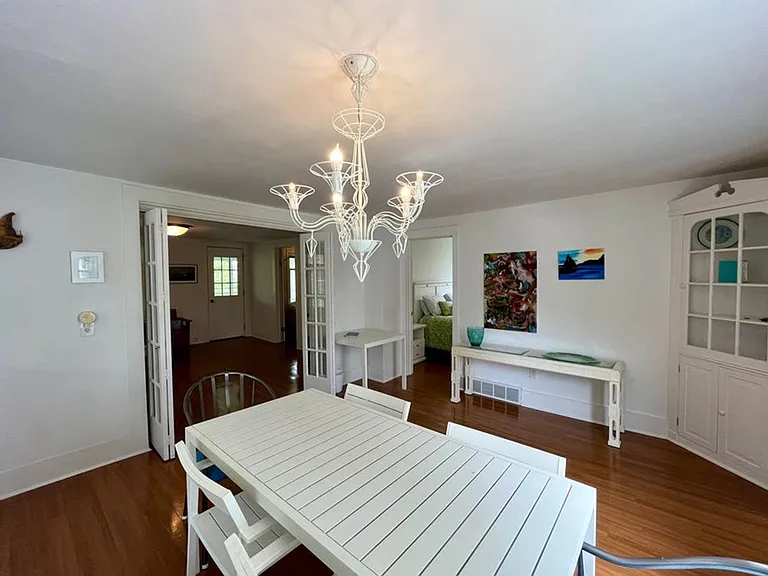 102 N Pier St — Photo 7