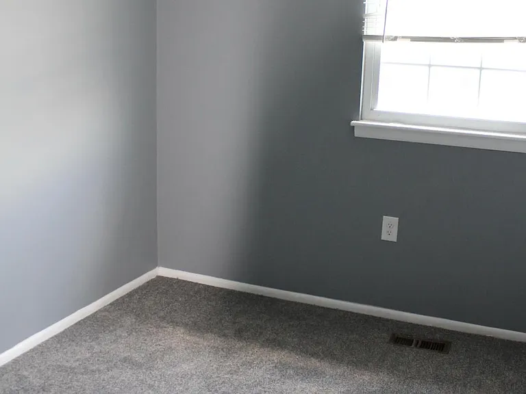 61 King Charles Cir — Photo 20