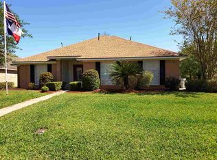 9620 Meadowbrook Dr, Beaumont, TX 77706