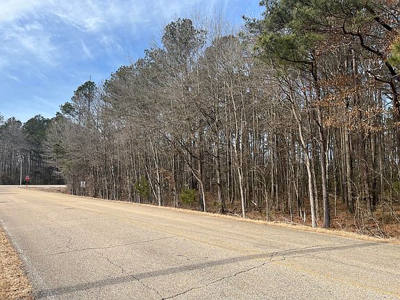 3rd image of N Veterans Memorial Blvd