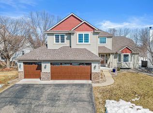 9204 White Oaks Trl, Champlin, MN 55316