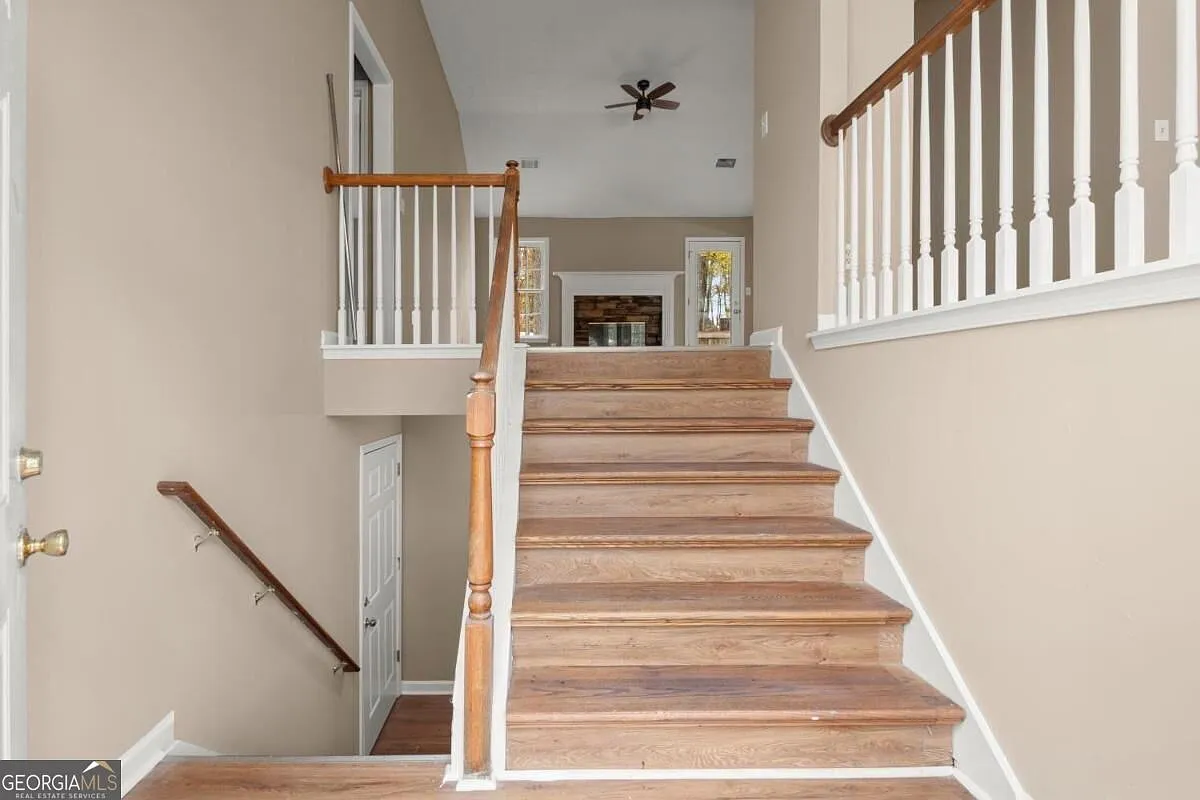 4 bed, 3.0 bath, $2,475 — Photo 4