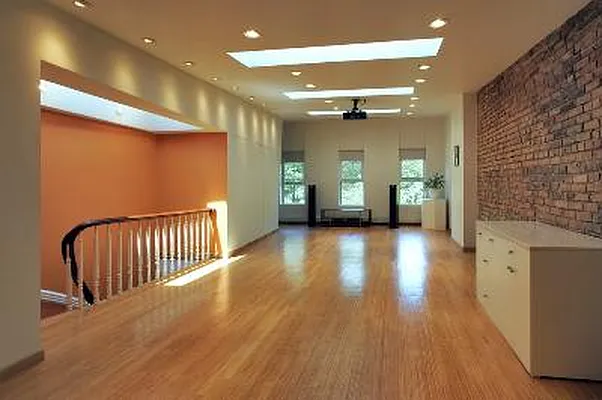 Rented by Corcoran | media 59