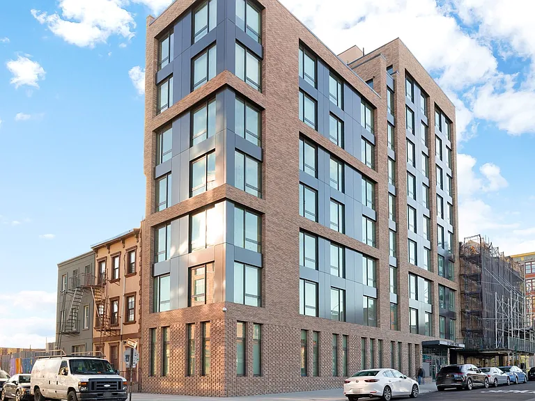 527 Grand Ave #7A — Photo 6