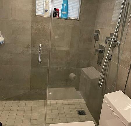 5th image of 608 NE 2nd St APT 242