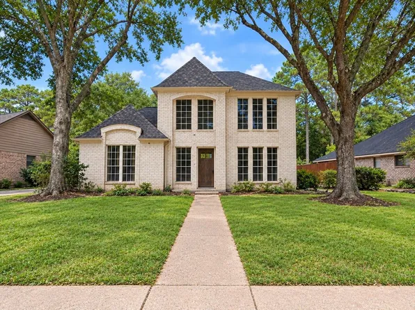 15026 River Park Dr, Houston, TX 77070