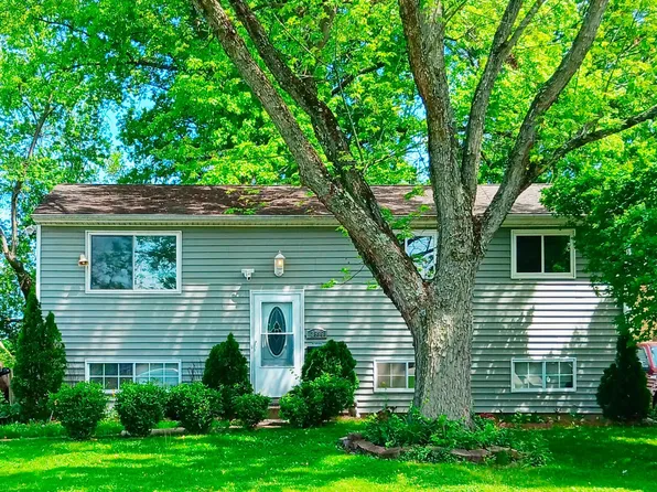 2596 Weyburn Rd, Columbus, OH 43232