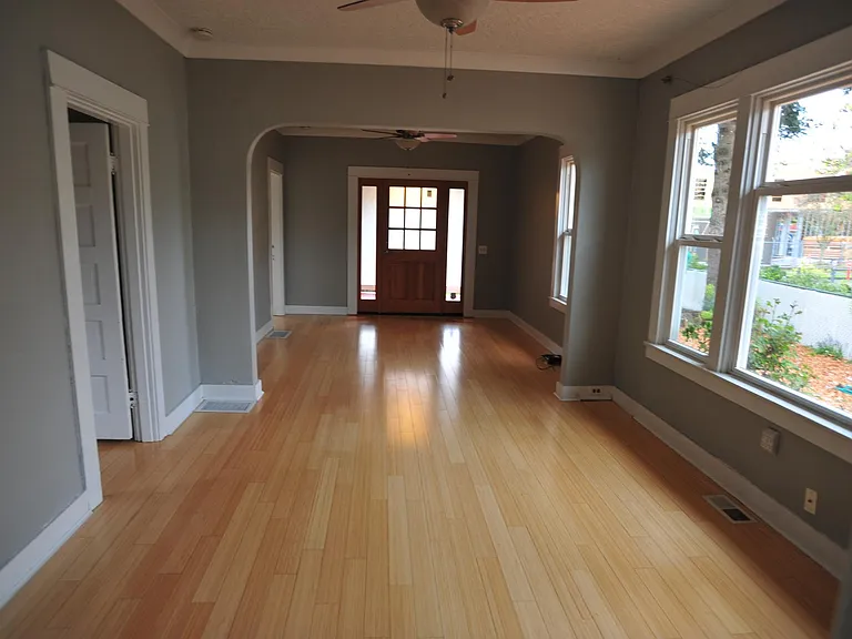 7030 SE Raymond Ct — Photo 3