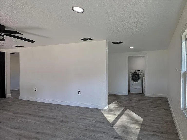15209 Bailey Hill Rd — Photo 8
