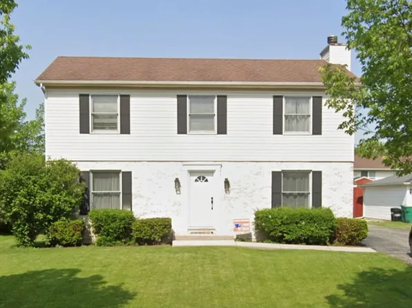 2111 Three Forks Dr, Plainfield, IL 60586