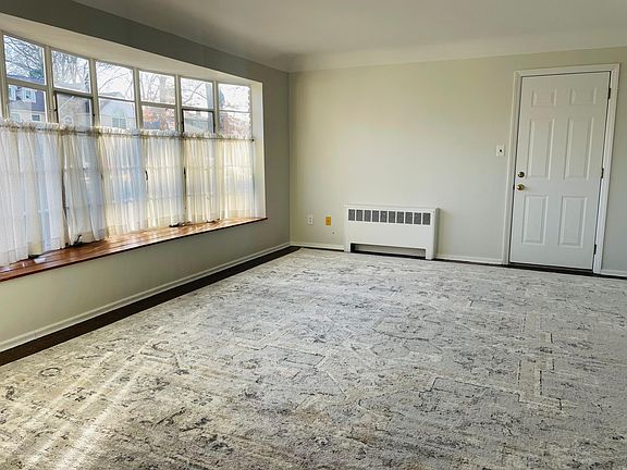 2nd image of 12 Laurel St