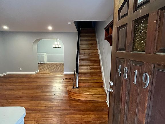 Front door entrance into Living Room